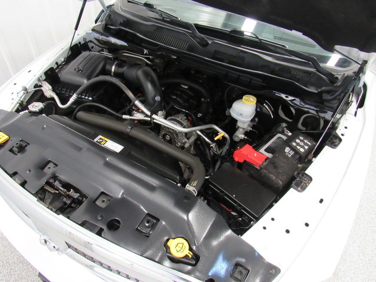 Used 2022 RAM 1500 Tradesman w/ Electronics Group AWD/4WD image 32