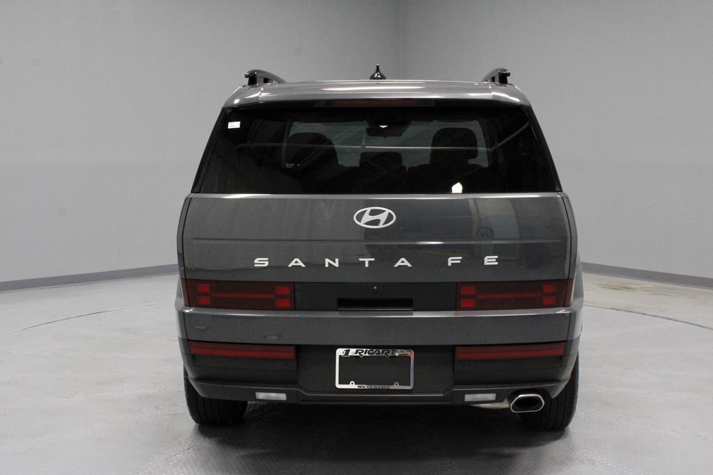 Used 2025 Hyundai Santa Fe SEL FWD image 10