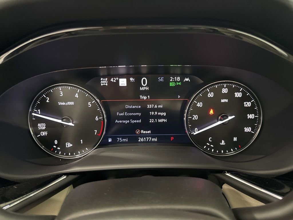 Used 2022 Buick Envision Avenir w/ Technology Package II image 16