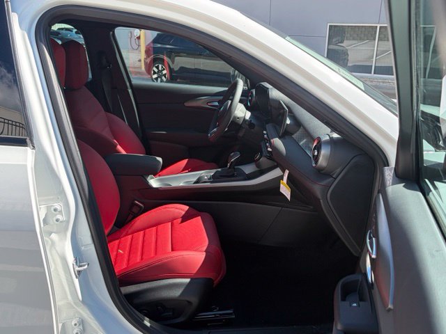 New 2026 Alfa Romeo Tonale w/ Red Premium Package AWD/4WD image 36