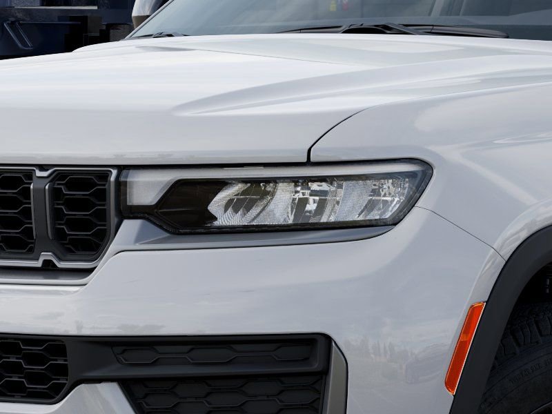 New 2026 Jeep Grand Cherokee L 2WD image 10