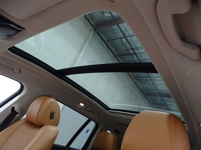 Used 2021 BMW X7 xDrive40i w/ Cold Weather Package image 11