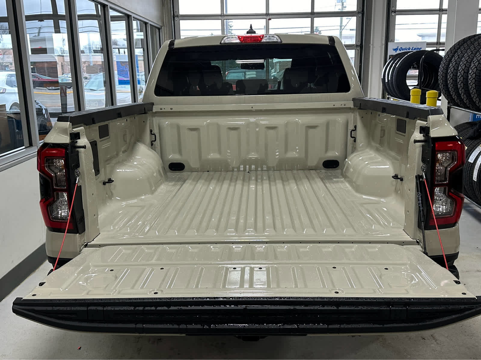 New 2025 Ford Ranger XLT w/ FX4 Off-Road Package image 7