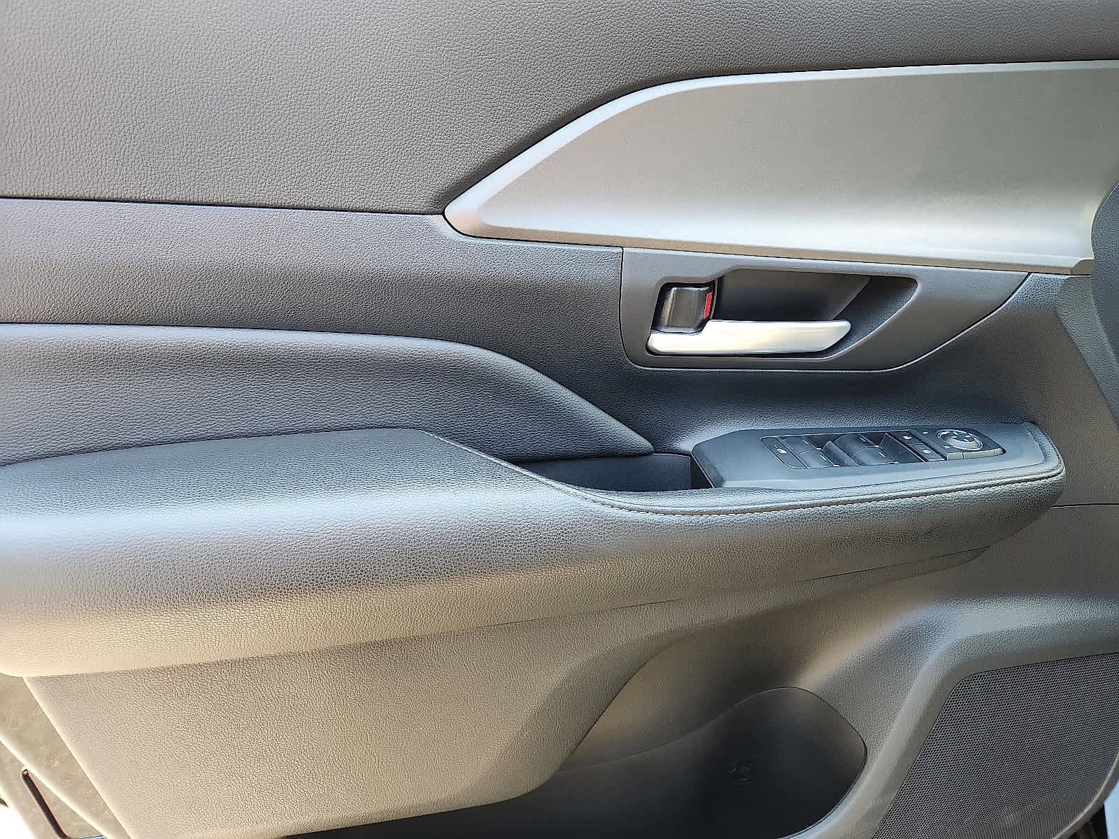 Certified 2024 Toyota Grand Highlander XLE image 14