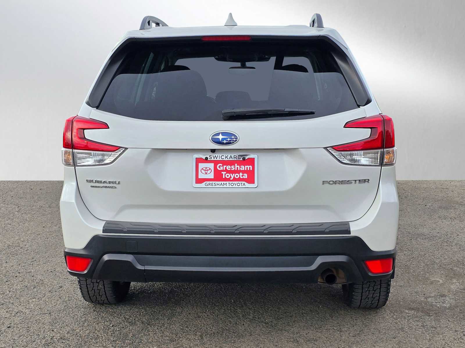 Used 2023 Subaru Forester Premium image 5