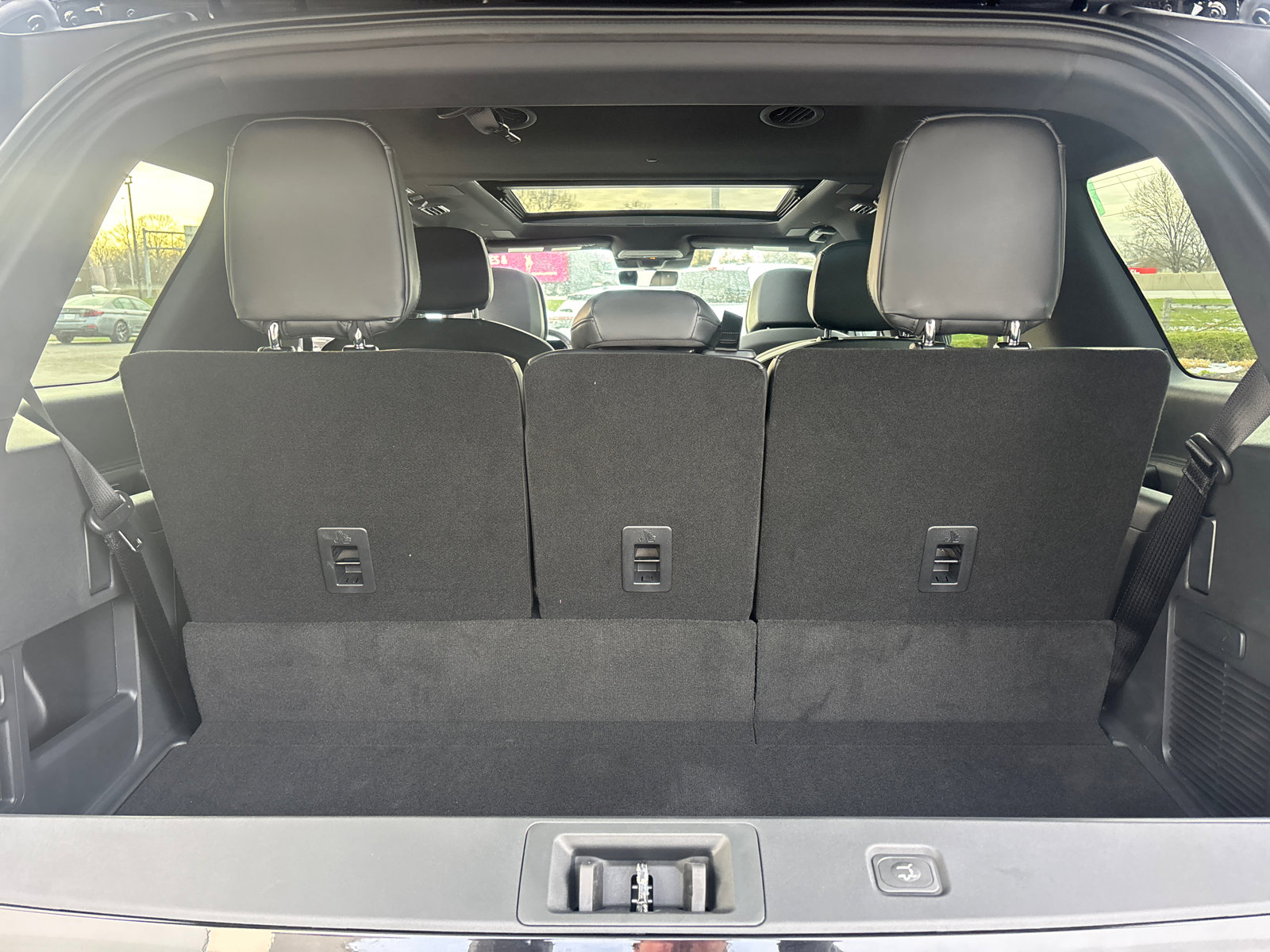 New 2026 Lincoln Navigator Reserve w/ Jet Appearance Package image 9