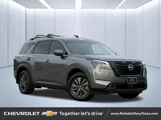 Used 2023 Nissan Pathfinder SV w/ Black Appearance Package FWD image 1