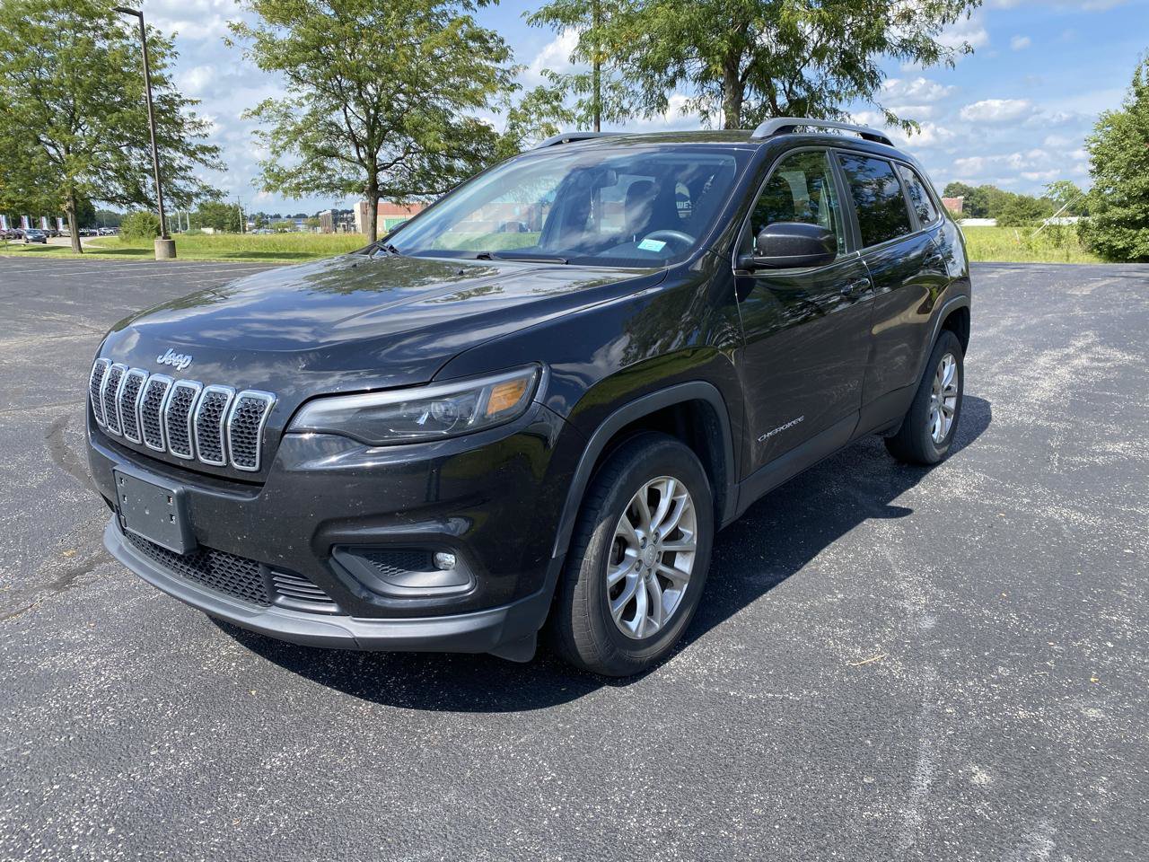 Used 2019 Jeep Cherokee Latitude w/ Popular Appearance Group