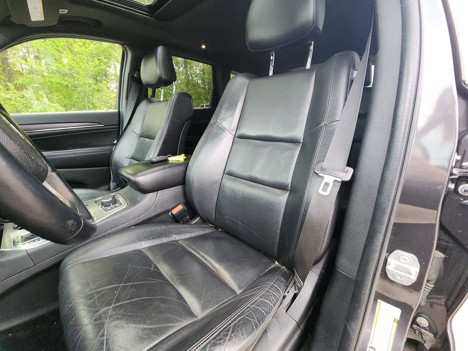 Used 2018 Jeep Grand Cherokee Limited image 17