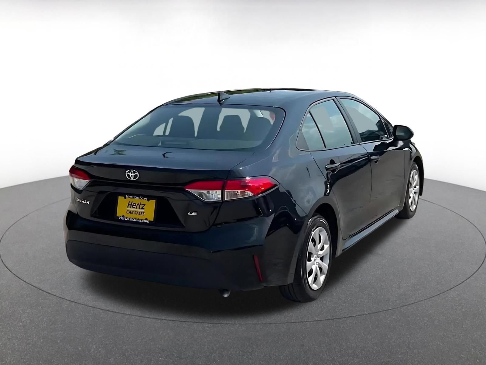 Used 2025 Toyota Corolla LE FWD image 14