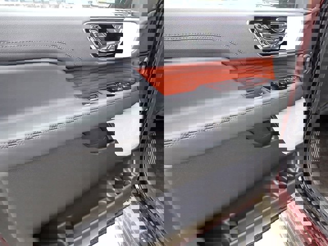 New 2024 Lincoln Navigator L Reserve image 19