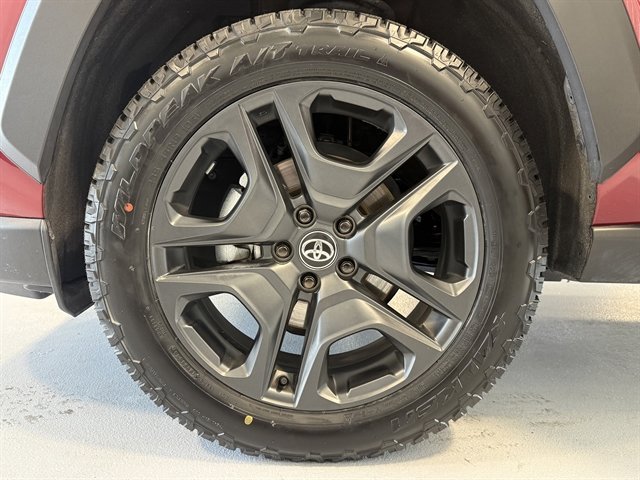 Used 2024 Toyota RAV4 Adventure image 42