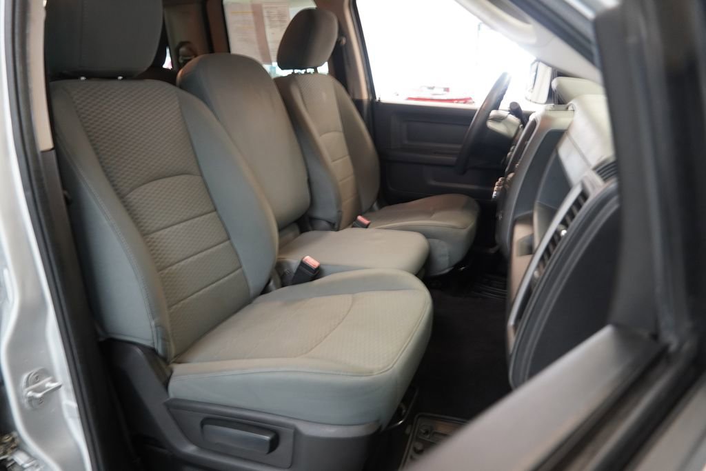 Used 2014 RAM 1500 Express image 31