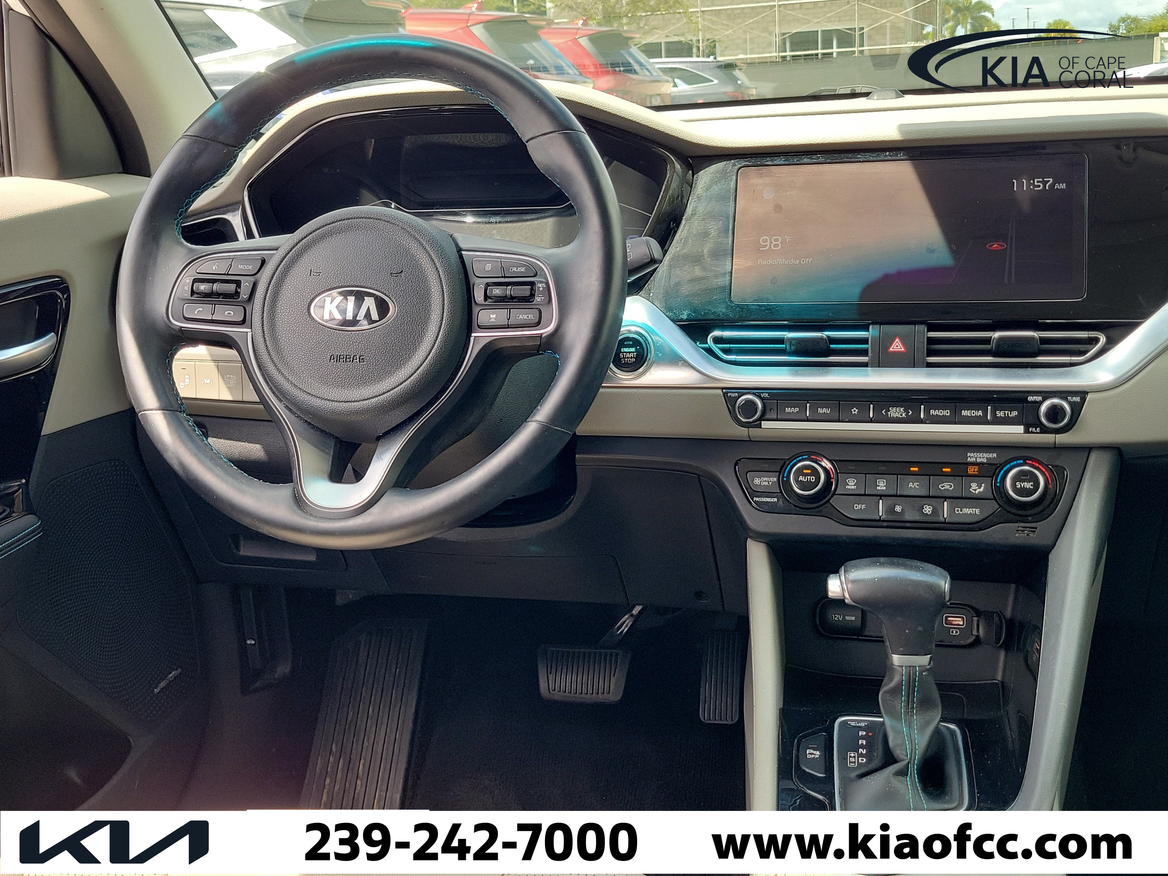 Used 2021 Kia Niro EX Premium FWD image 17