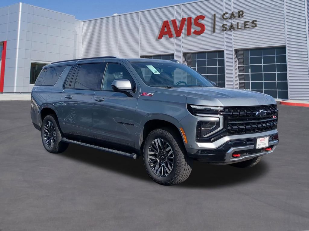 Used 2025 Chevrolet Suburban Z71 image 3