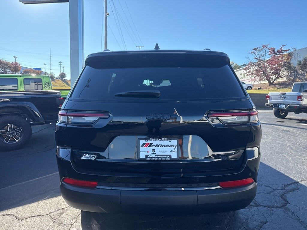 New 2025 Jeep Grand Cherokee L Altitude image 8