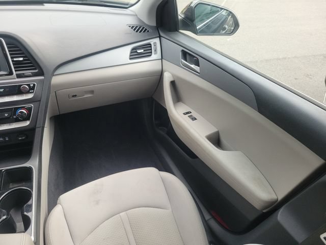 Used 2018 Hyundai Sonata SE FWD image 13