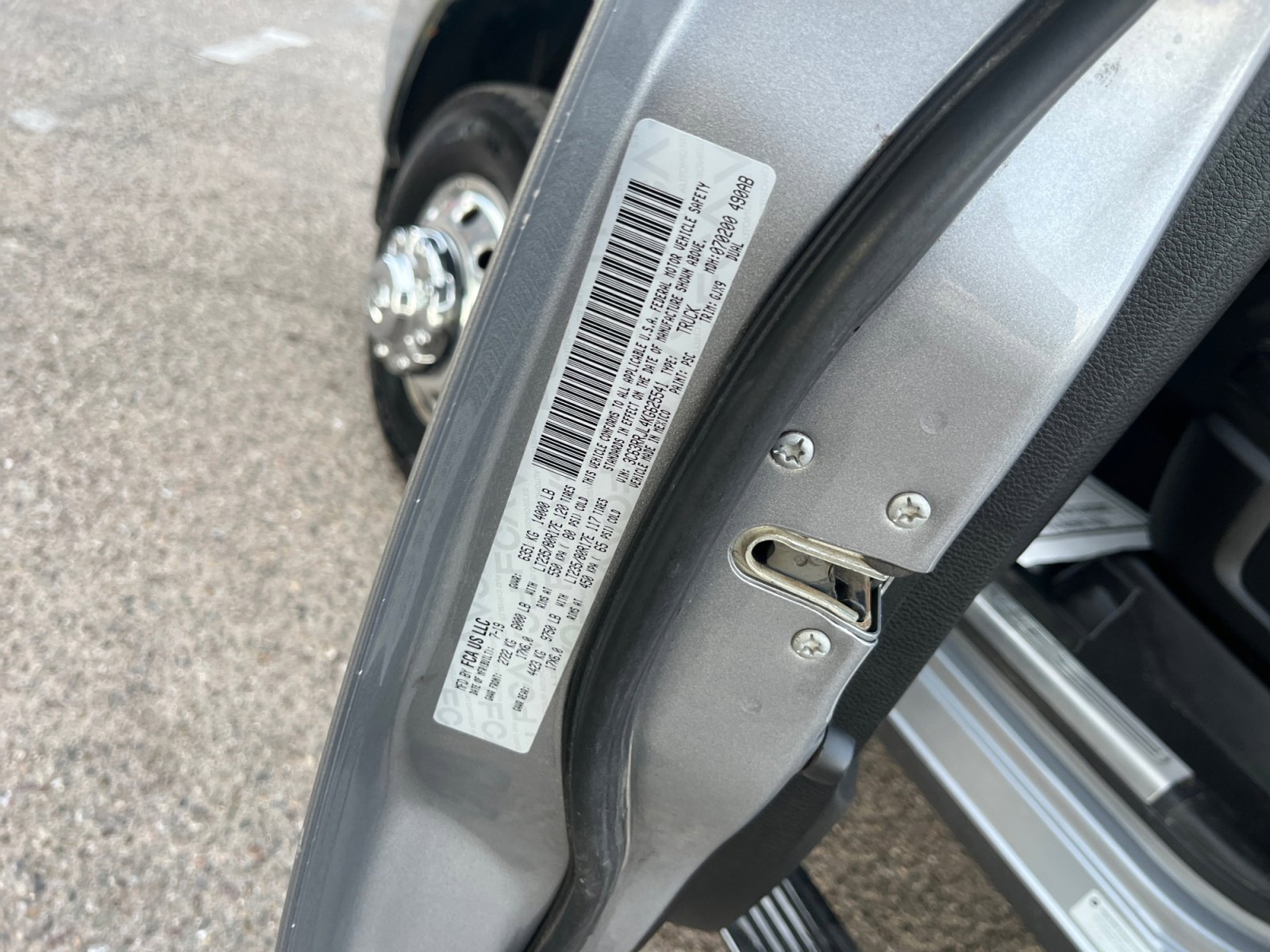 Used 2019 RAM 3500 Laramie image 26