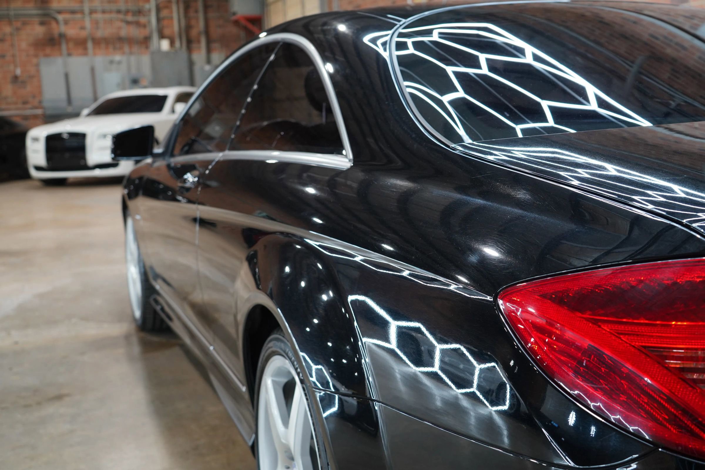 Used 2011 Mercedes-Benz CL 550 4MATIC w/ Sport Pkg Plus One image 19