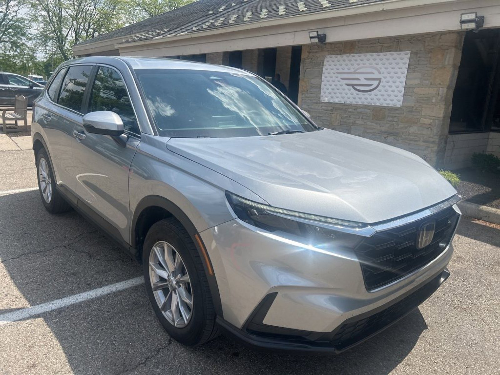 Used 2024 Honda CR-V EX image 5