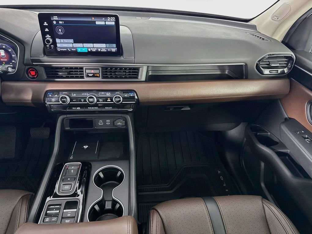Used 2024 Honda Pilot Elite image 30