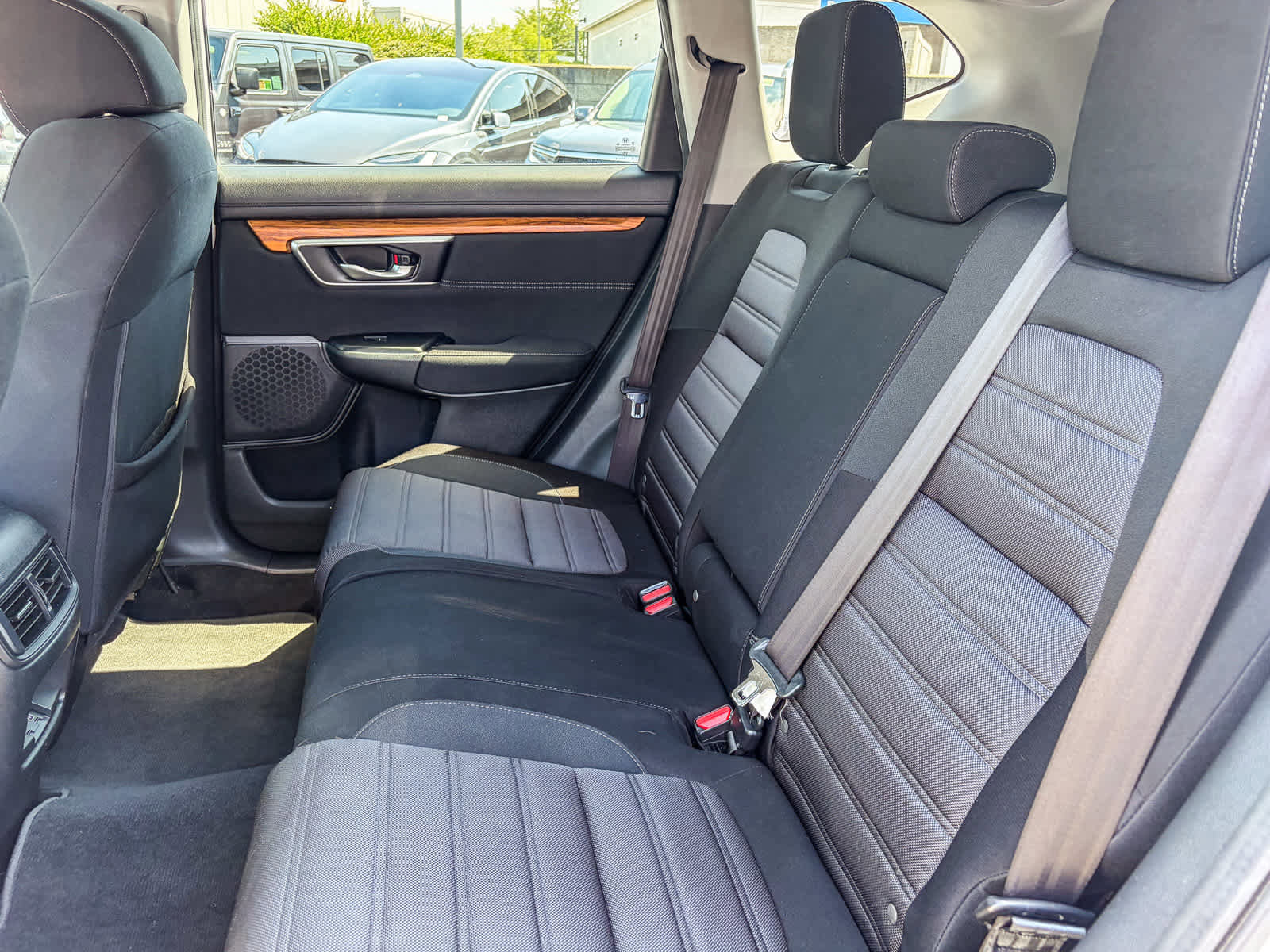 Used 2017 Honda CR-V EX image 18