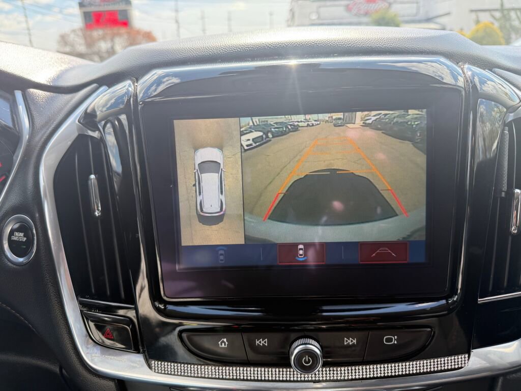 Used 2019 Chevrolet Traverse LT w/ LT Premium Package AWD/4WD image 21