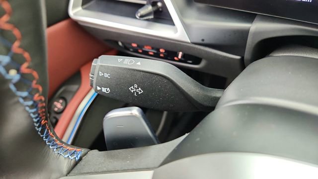 Used 2025 BMW M340i RWD image 41