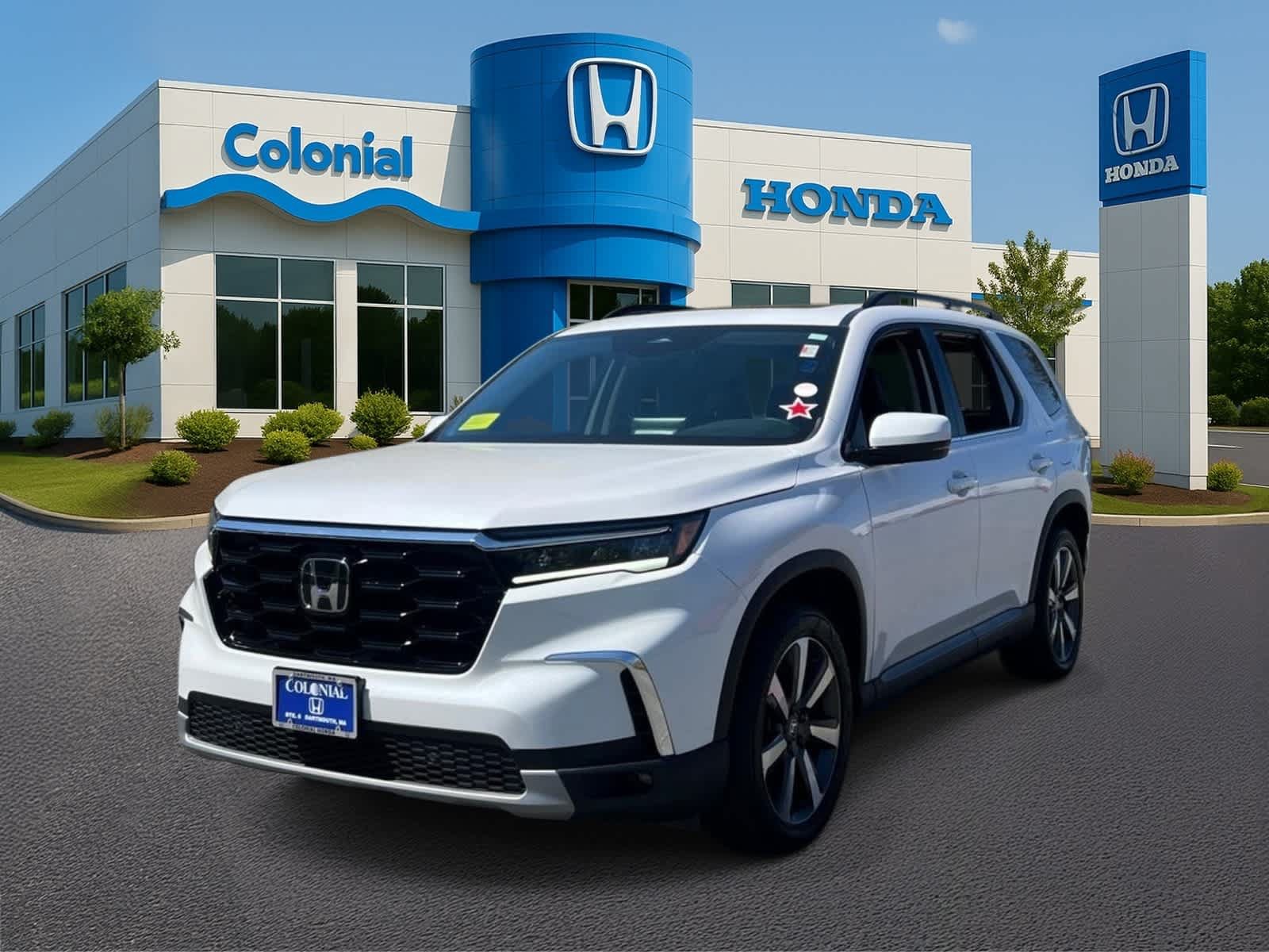 Used 2023 Honda Pilot Touring video 1