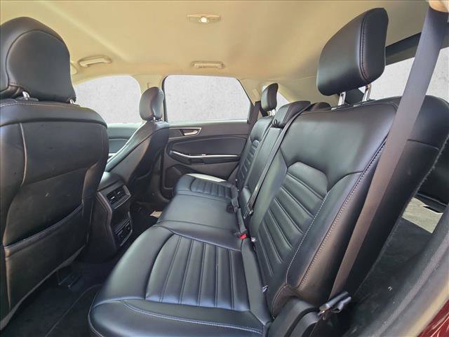 Used 2019 Ford Edge SEL w/ Equipment Group 201A FWD image 16