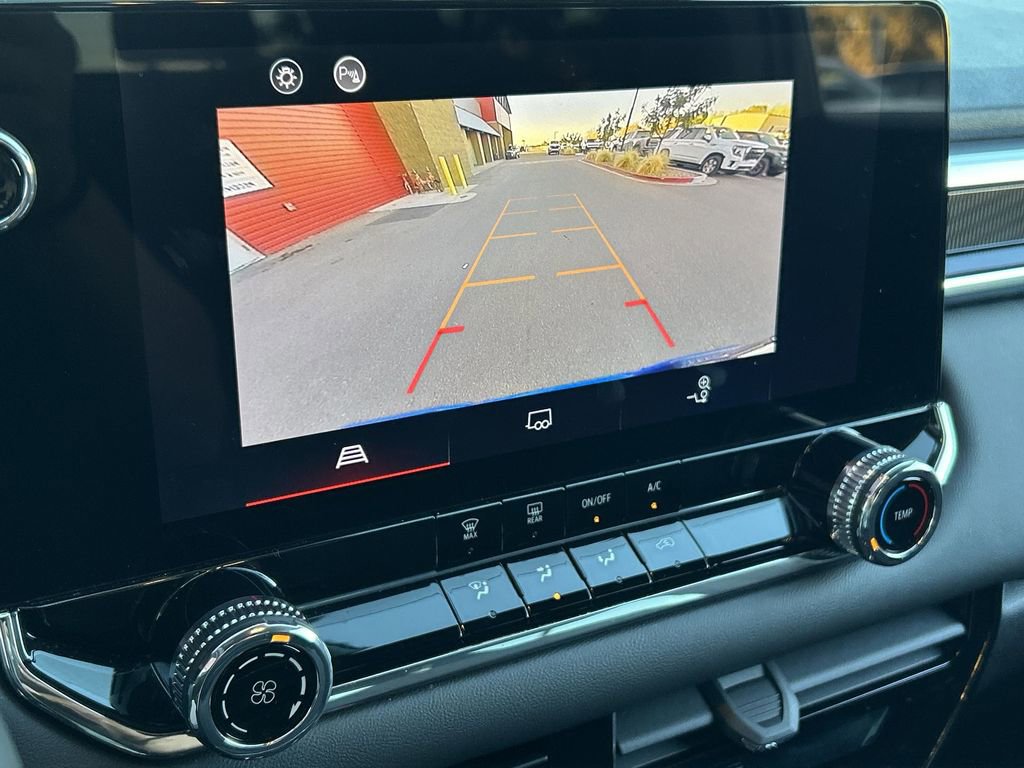 Used 2025 GMC Canyon Elevation image 13