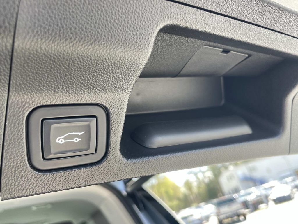 Used 2022 GMC Acadia SLT AWD/4WD image 12