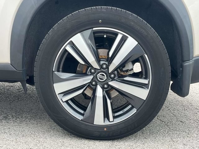 Used 2021 Nissan Rogue SL w/ Premium Package FWD image 11