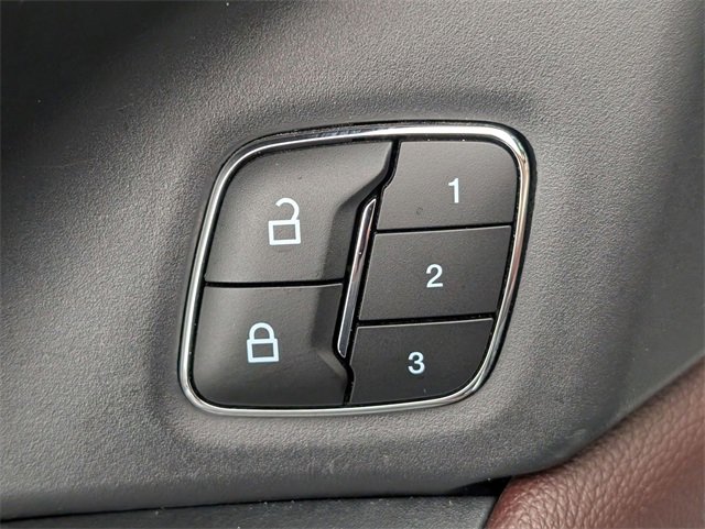 Used 2023 Ford Expedition Max Limited image 11