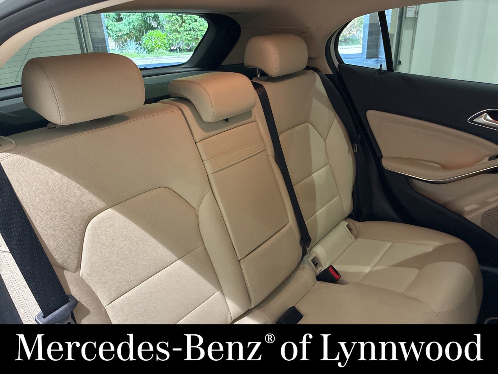 Used 2016 Mercedes-Benz GLA 250 4MATIC image 19
