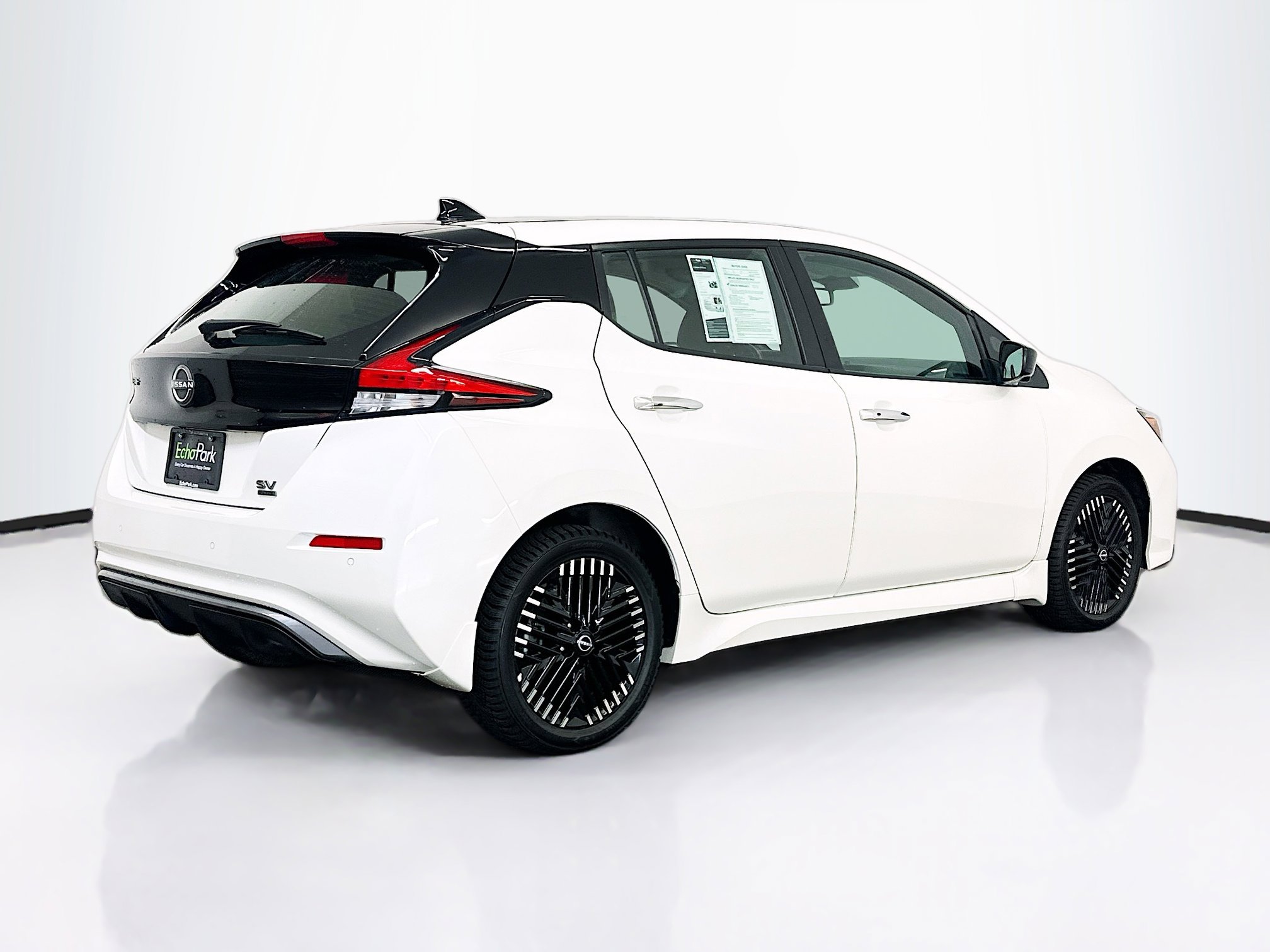 Used 2025 Nissan Leaf SV Plus FWD image 9