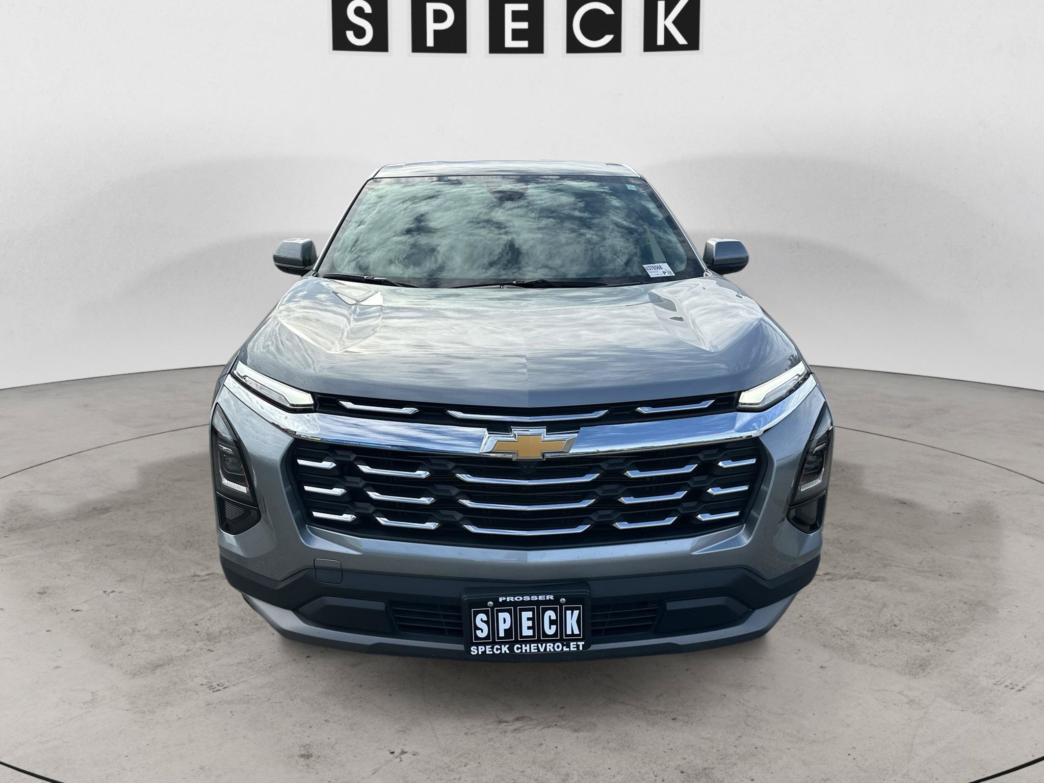 Used 2026 Chevrolet Equinox LT AWD/4WD image 8