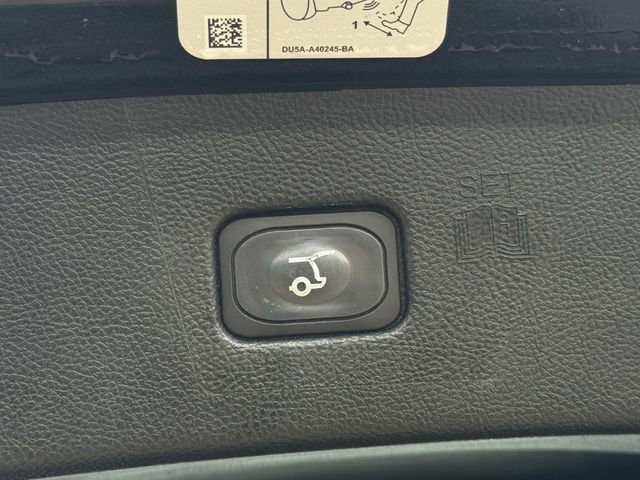 Used 2019 Ford Edge SEL w/ Equipment Group 201A AWD/4WD image 32