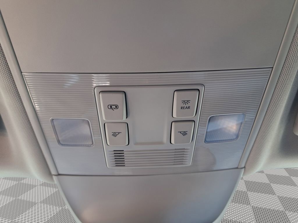 New 2025 Volkswagen Taos S image 34