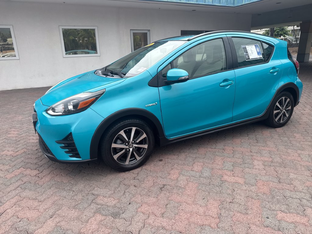 Used 2018 Toyota Prius C One FWD image 3