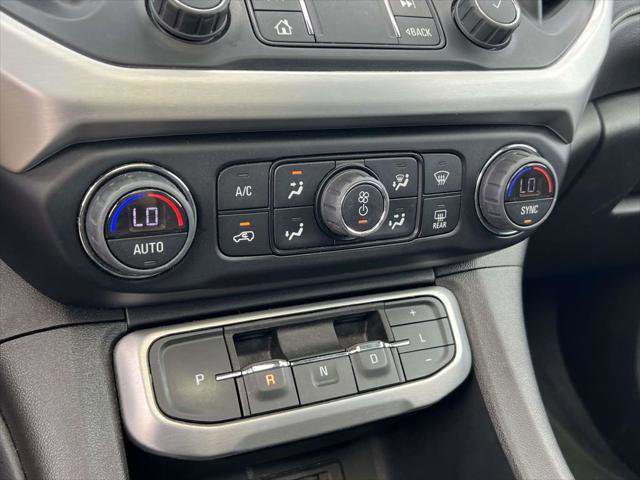 Used 2022 GMC Acadia SLT AWD/4WD image 31