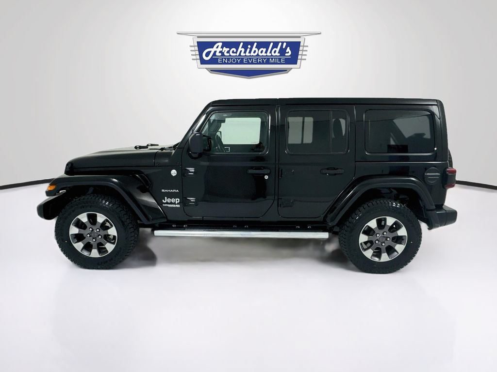 Used 2018 Jeep Wrangler Unlimited Sahara AWD/4WD image 5