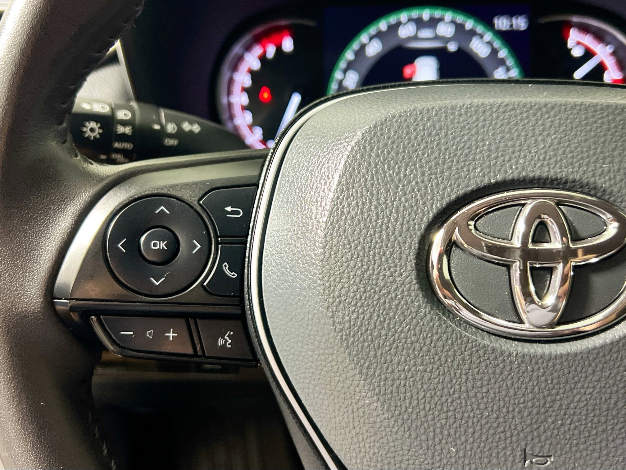 Used 2024 Toyota RAV4 XLE Premium image 18