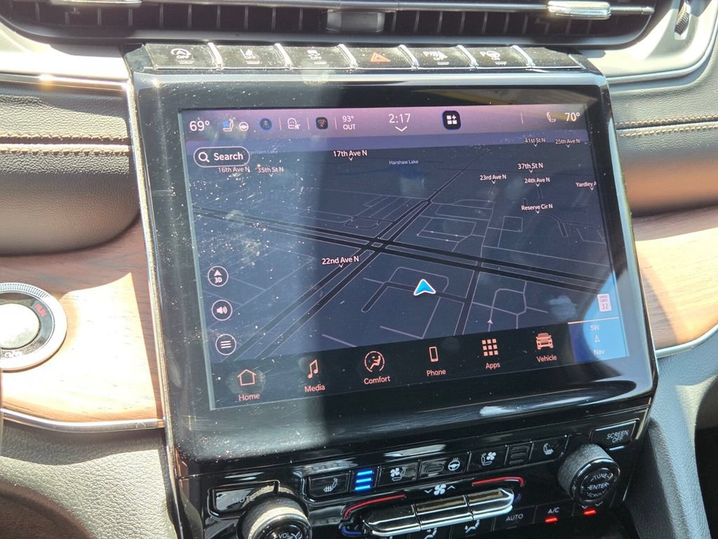 Used 2025 Jeep Grand Cherokee Summit AWD/4WD image 26