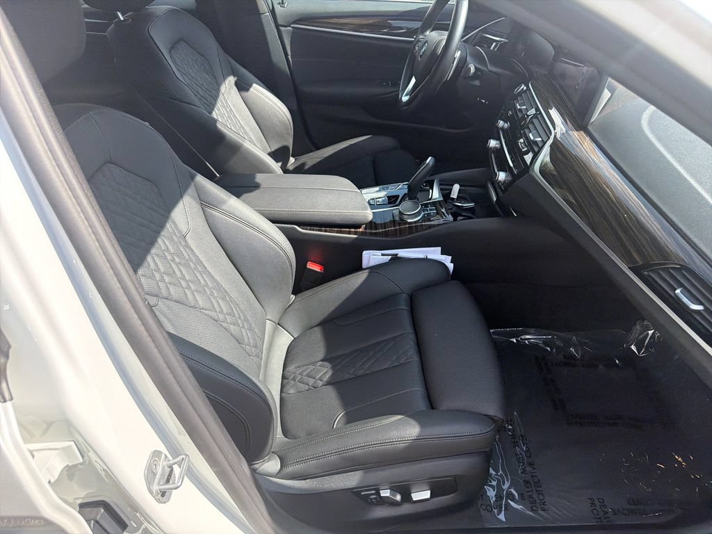 Used 2021 BMW 540i w/ Convenience Package RWD image 13
