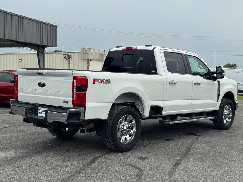 Used 2024 Ford F350 Lariat w/ Chrome Package image 3