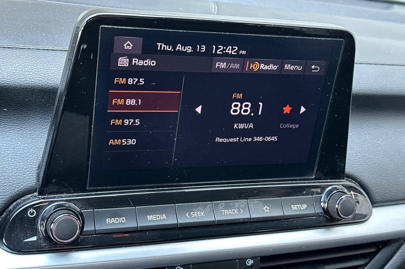 Used 2024 Kia Forte LXS w/ LXS Technology Package FWD image 19