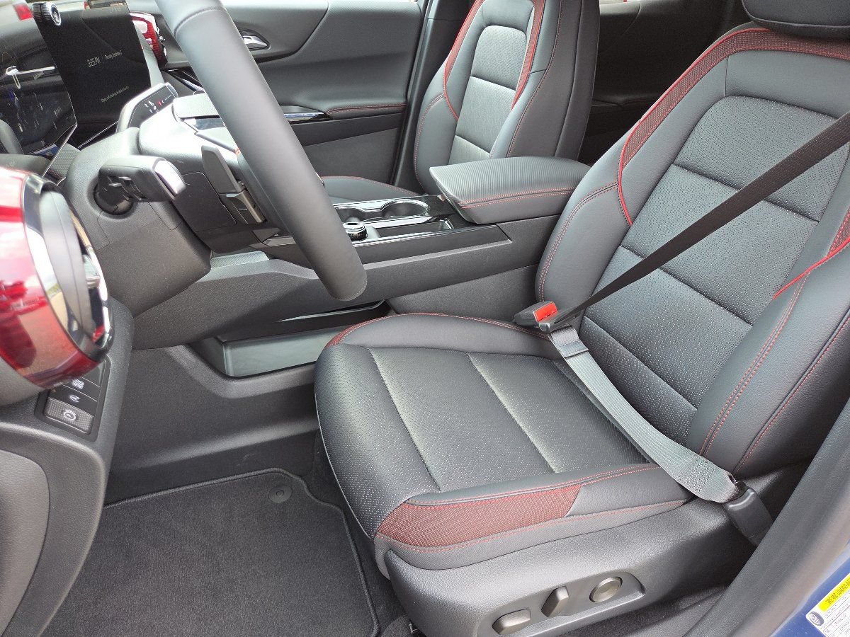 New 2027 Chevrolet Equinox RS FWD image 27