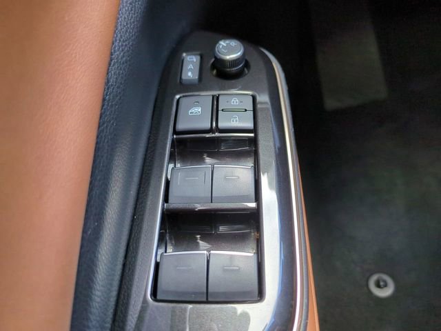 Used 2025 Toyota Crown Signia image 26