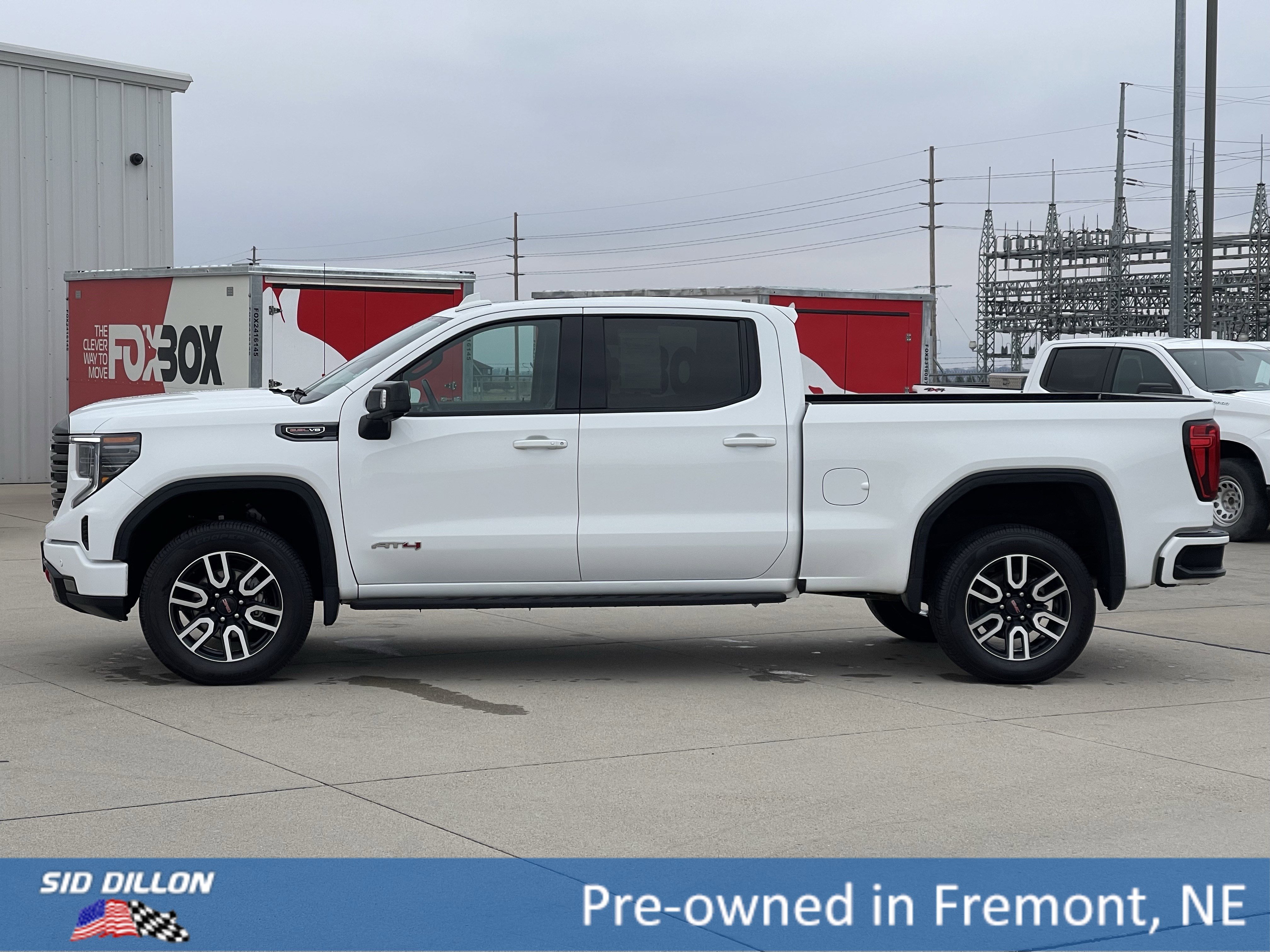 Used 2024 GMC Sierra 1500 AT4 w/ Technology Package image 17